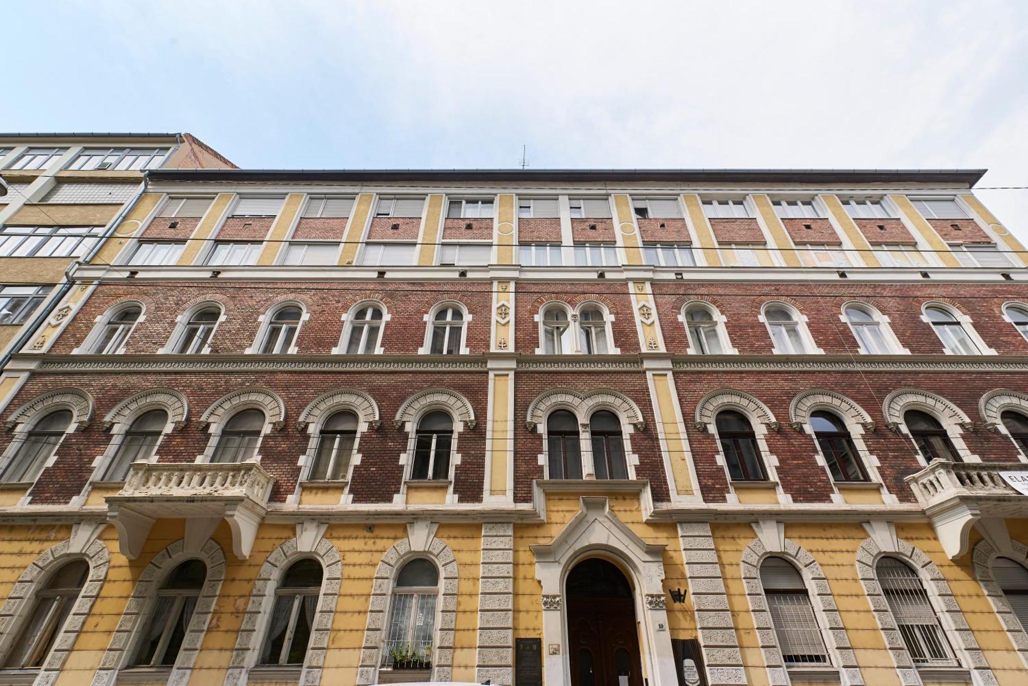 U Home Central بودابست المظهر الخارجي الصورة